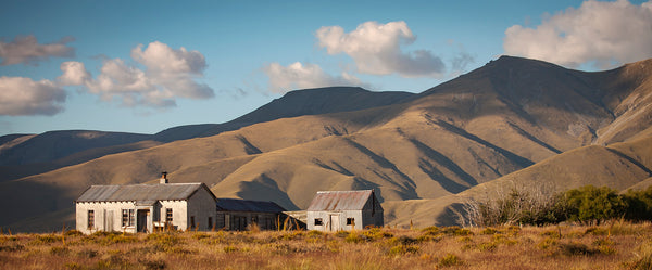 Under The Hawkduns IX